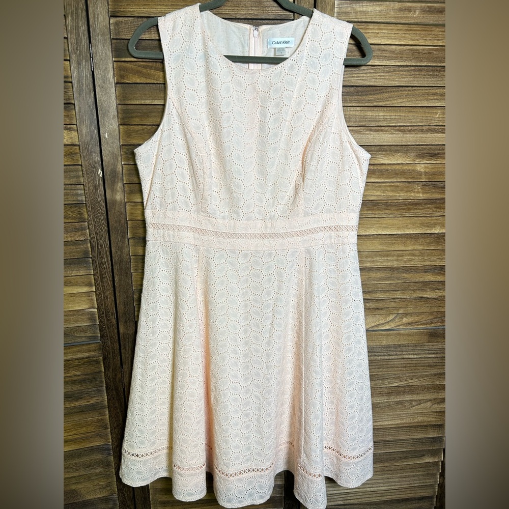 CALVIN KLEIN NEW Women's Blossom Cotton Eyelet Fit & Flare Dress - Picture 3 of 6